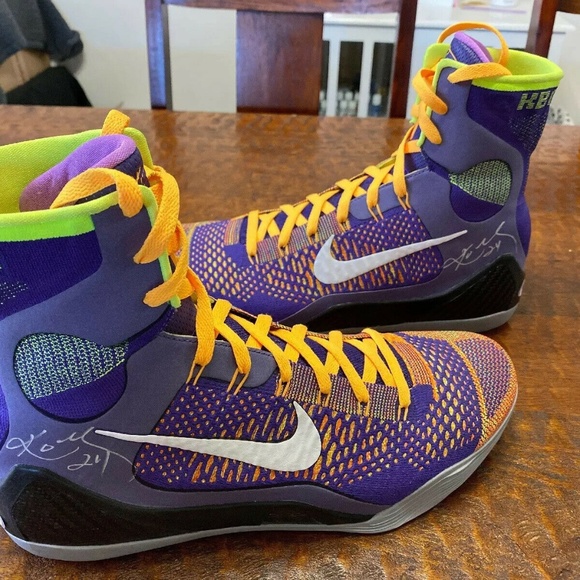 kobe pe shoes